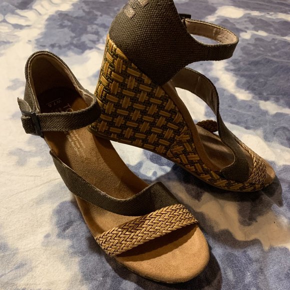 TOMS TOMS Women's Clarissa Wedge size 7.5 - Picture 9 of 10